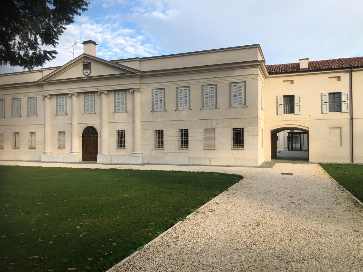 Villa Cantoni Marca Саббьонета Экстерьер фото